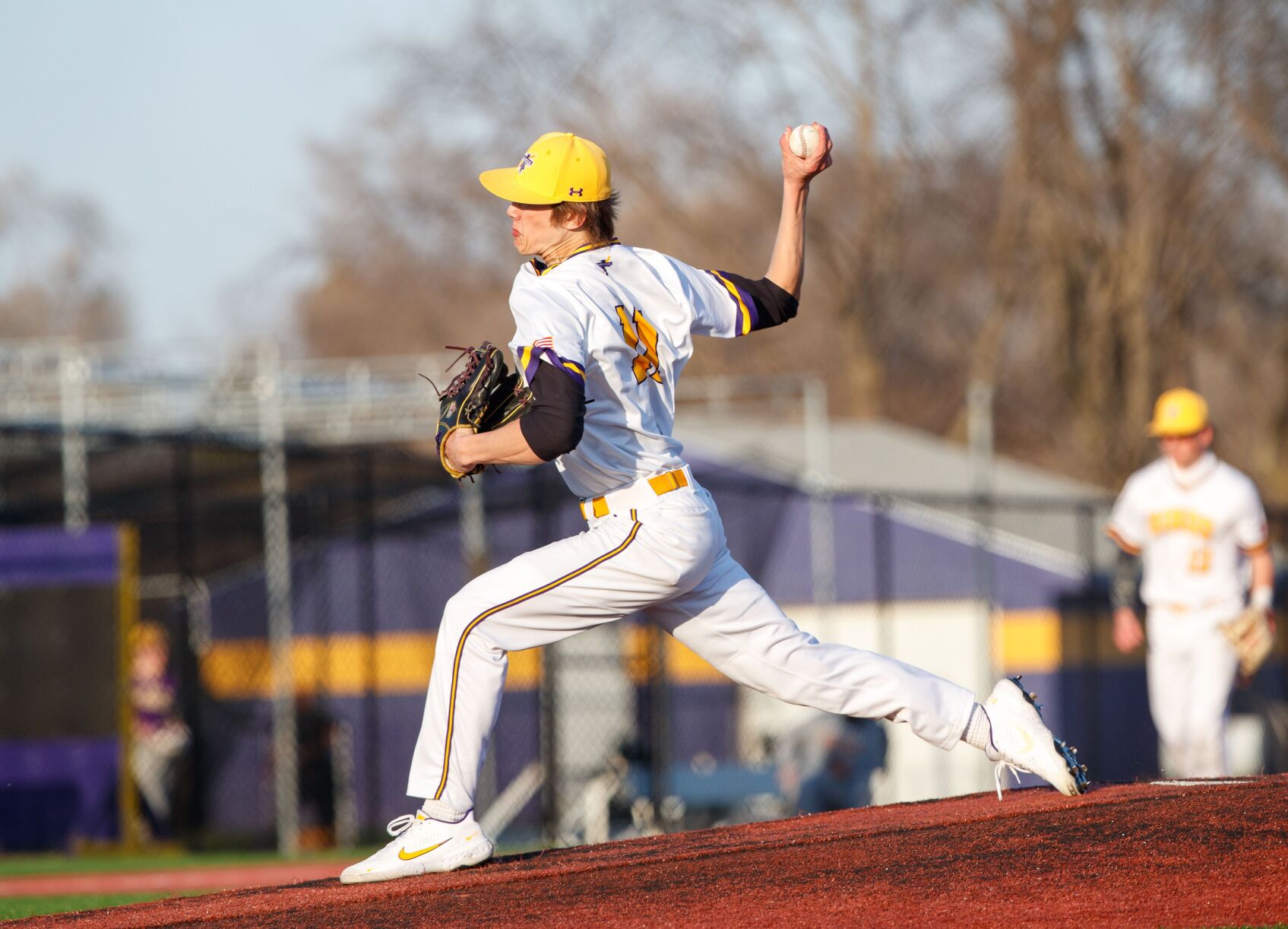 040321-owh-spo-hsbase9.JPG